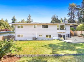 7523 143rd Avenue NE, Redmond WA 98052