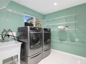 7523 143rd Avenue NE, Redmond WA 98052