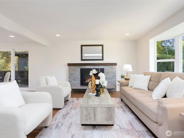 7523 143rd Avenue NE, Redmond WA 98052