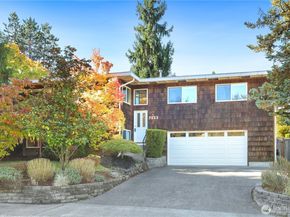 7523 143rd Avenue NE, Redmond WA 98052