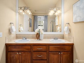 2258 250th Place SE, Sammamish WA 98075