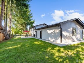1112 Redmond Avenue NE, Renton WA 98056