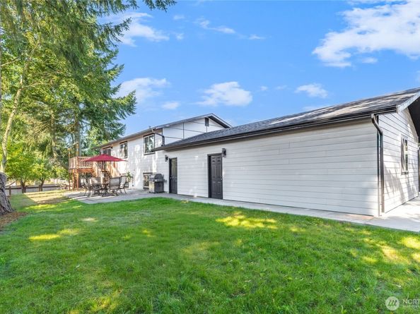 1112 Redmond Avenue NE, Renton WA 98056
