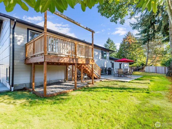 1112 Redmond Avenue NE, Renton WA 98056