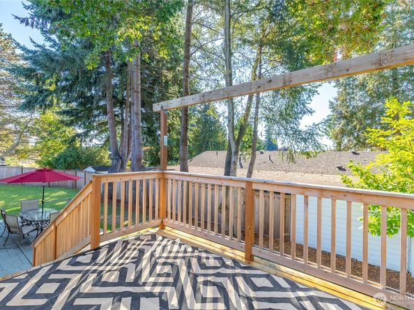 1112 Redmond Avenue NE, Renton WA 98056