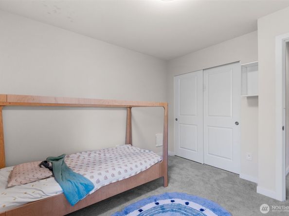 14715 Admiralty Way B1, Lynnwood WA 98087