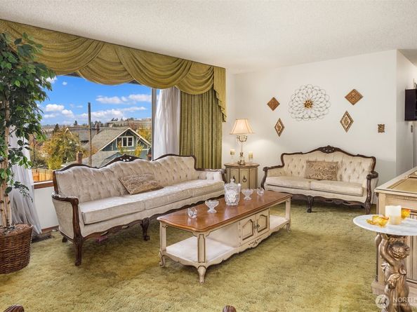 5919 19th Avenue S, Seattle WA 98108