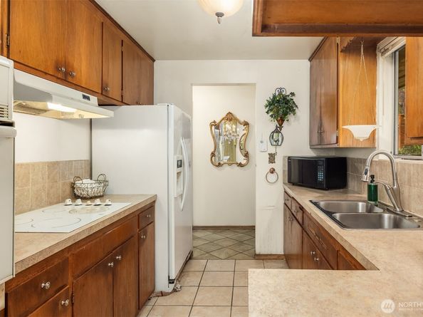 5919 19th Avenue S, Seattle WA 98108