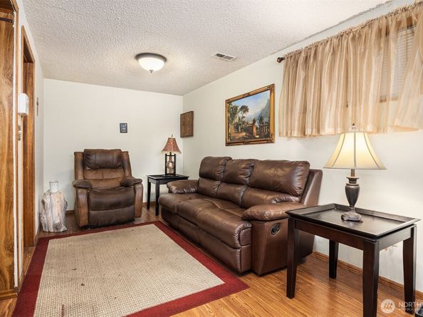 5919 19th Avenue S, Seattle WA 98108