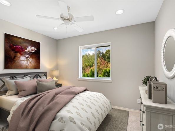 1612 Hollow Dale Place 2C, Everett WA 98204