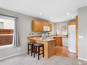 1612 Hollow Dale Place 2C, Everett WA 98204