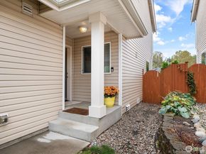 1612 Hollow Dale Place 2C, Everett WA 98204