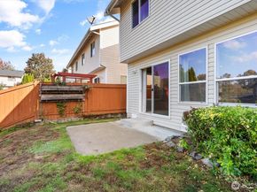 1612 Hollow Dale Place 2C, Everett WA 98204