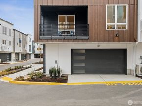 12237 137th Place NE 2807, Redmond WA 98052