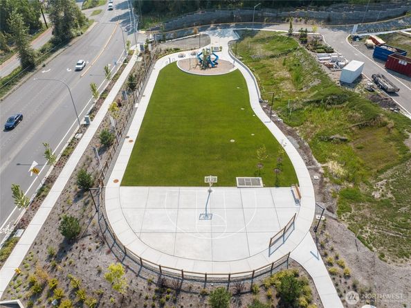 12237 137th Place NE 2807, Redmond WA 98052