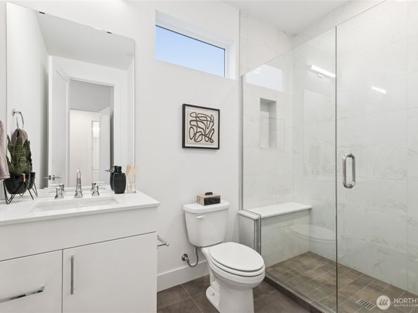 12237 137th Place NE 2807, Redmond WA 98052