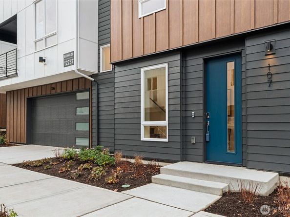 12237 137th Place NE 2807, Redmond WA 98052