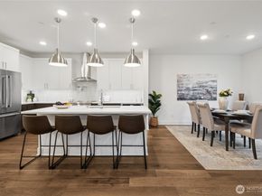 12237 137th Place NE 2807, Redmond WA 98052