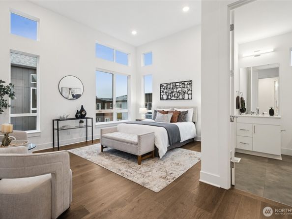 12237 137th Place NE 2807, Redmond WA 98052