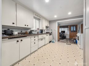 12647 24th Avenue S, Seattle WA 98168