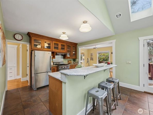 1833 3rd Street, Kirkland WA 98033