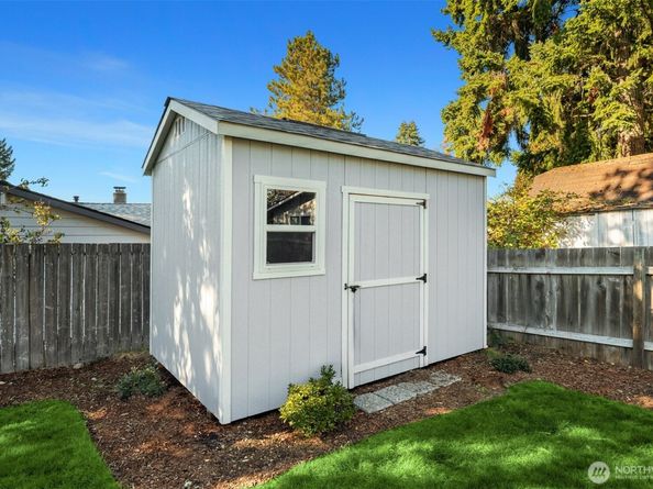 20529 103rd Avenue SE, Kent WA 98031