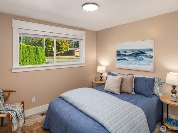 20529 103rd Avenue SE, Kent WA 98031