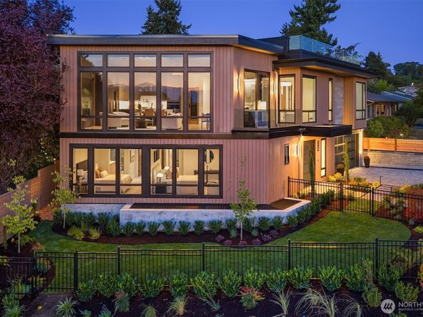 928 and 926 18th Avenue W, Kirkland WA 98033