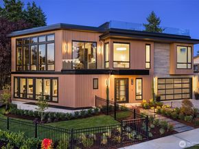928 and 926 18th Avenue W, Kirkland WA 98033