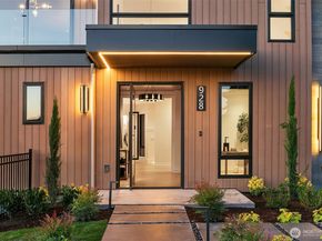 928 and 926 18th Avenue W, Kirkland WA 98033