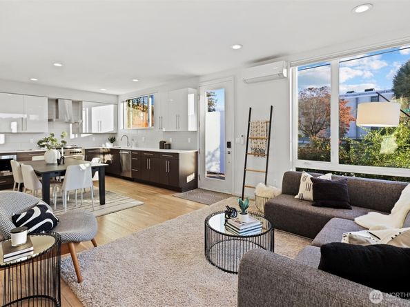 700 S Willow St, Seattle WA 98108