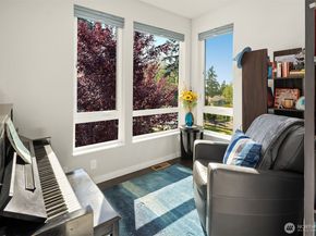 8014 NE 116th Place, Kirkland WA 98034