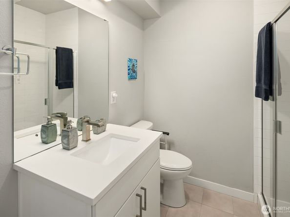 8014 NE 116th Place, Kirkland WA 98034