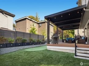 8014 NE 116th Place, Kirkland WA 98034