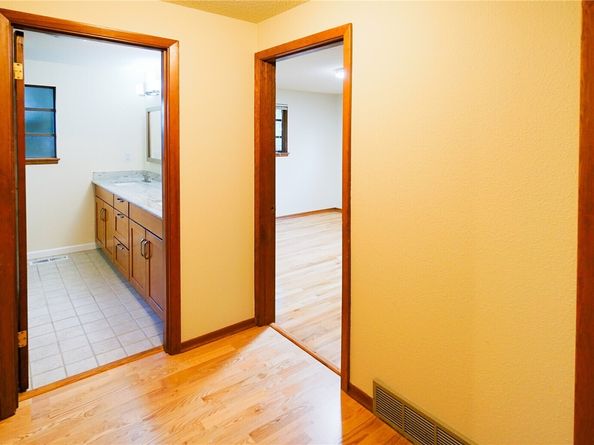 16902 28th Avenue SW, Burien WA 98166