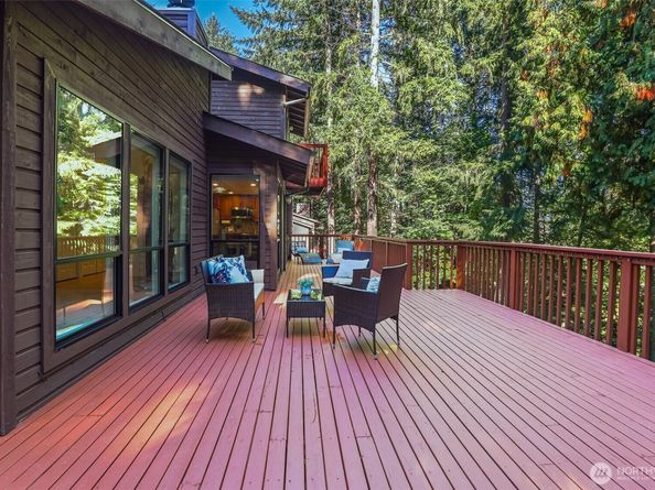 1059 Greenwood Boulevard SW, Issaquah WA 98027