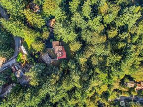 1059 Greenwood Boulevard SW, Issaquah WA 98027