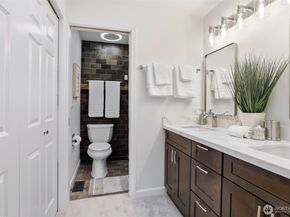 1059 Greenwood Boulevard SW, Issaquah WA 98027