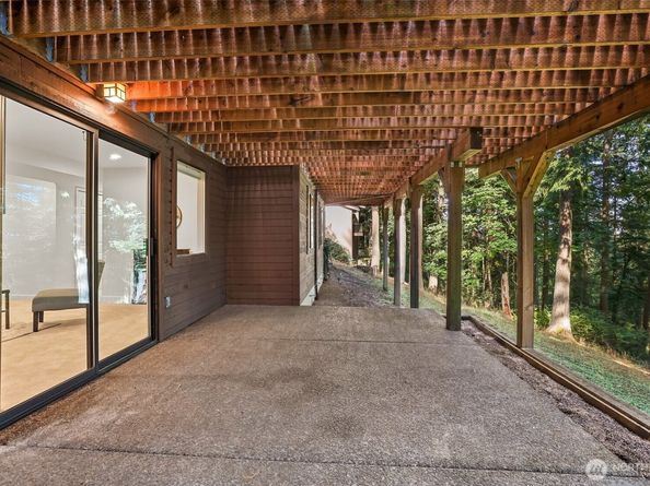 1059 Greenwood Boulevard SW, Issaquah WA 98027