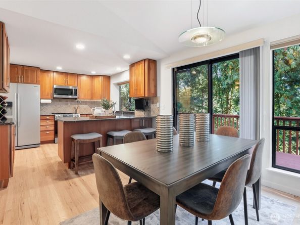 1059 Greenwood Boulevard SW, Issaquah WA 98027