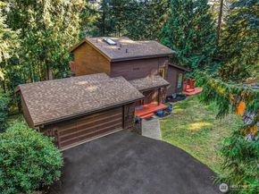 1059 Greenwood Boulevard SW, Issaquah WA 98027