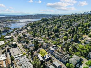 31 Etruria Street B, Seattle WA 98109