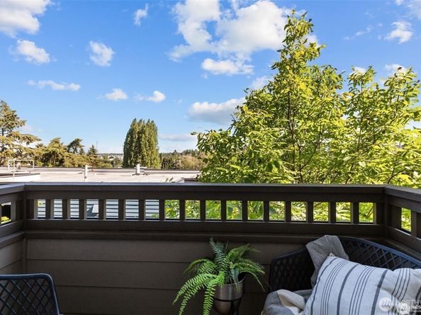 31 Etruria Street B, Seattle WA 98109