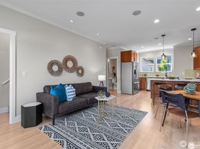 31 Etruria Street B, Seattle WA 98109