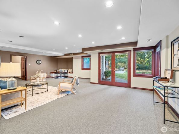 9925 NE 197th Street, Bothell WA 98011