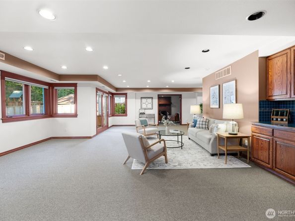 9925 NE 197th Street, Bothell WA 98011