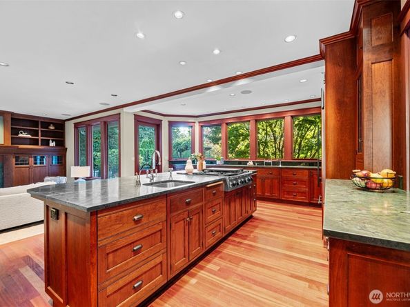 9925 NE 197th Street, Bothell WA 98011