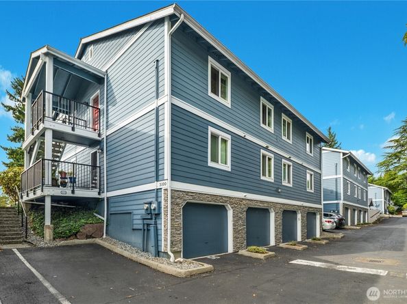 3100 125th Avenue SE 15, Bellevue WA 98005