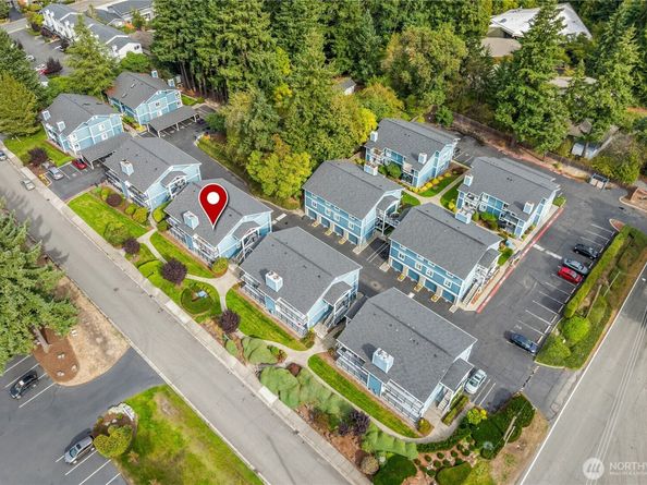 3100 125th Avenue SE 15, Bellevue WA 98005
