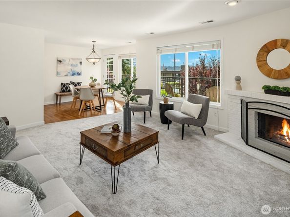 3100 125th Avenue SE 15, Bellevue WA 98005